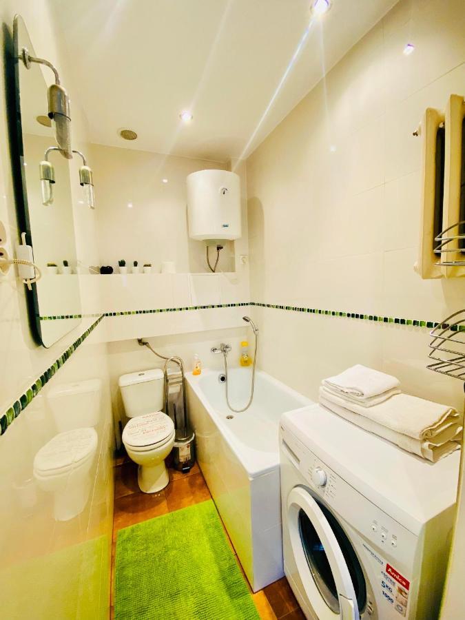 Apartment In Ivy Covered House, Near Old Town Красков Екстериор снимка
