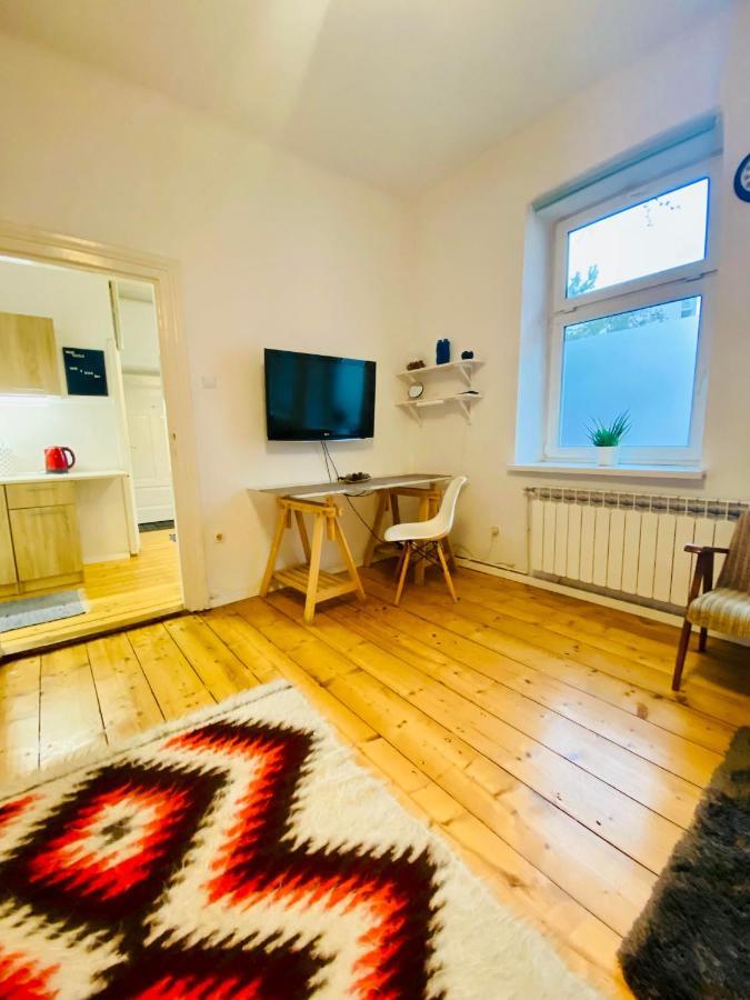 Apartment In Ivy Covered House, Near Old Town Красков Екстериор снимка